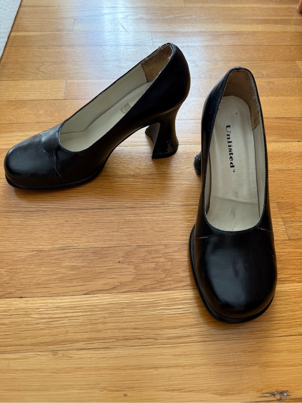 Unlisted Black Women's Retro Curved Block Heel Pumps
